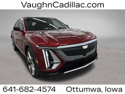 2025 Cadillac LYRIQ Luxury 3