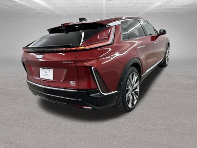 2025 Cadillac LYRIQ Luxury 3
