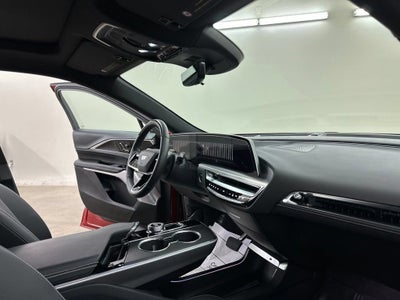 2025 Cadillac LYRIQ Luxury 3