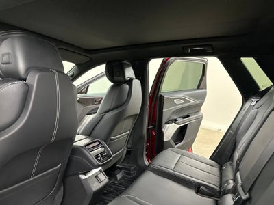 2025 Cadillac LYRIQ Luxury 3