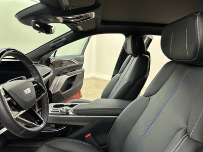 2025 Cadillac LYRIQ Luxury 3