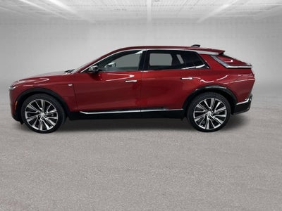 2025 Cadillac LYRIQ Luxury 3