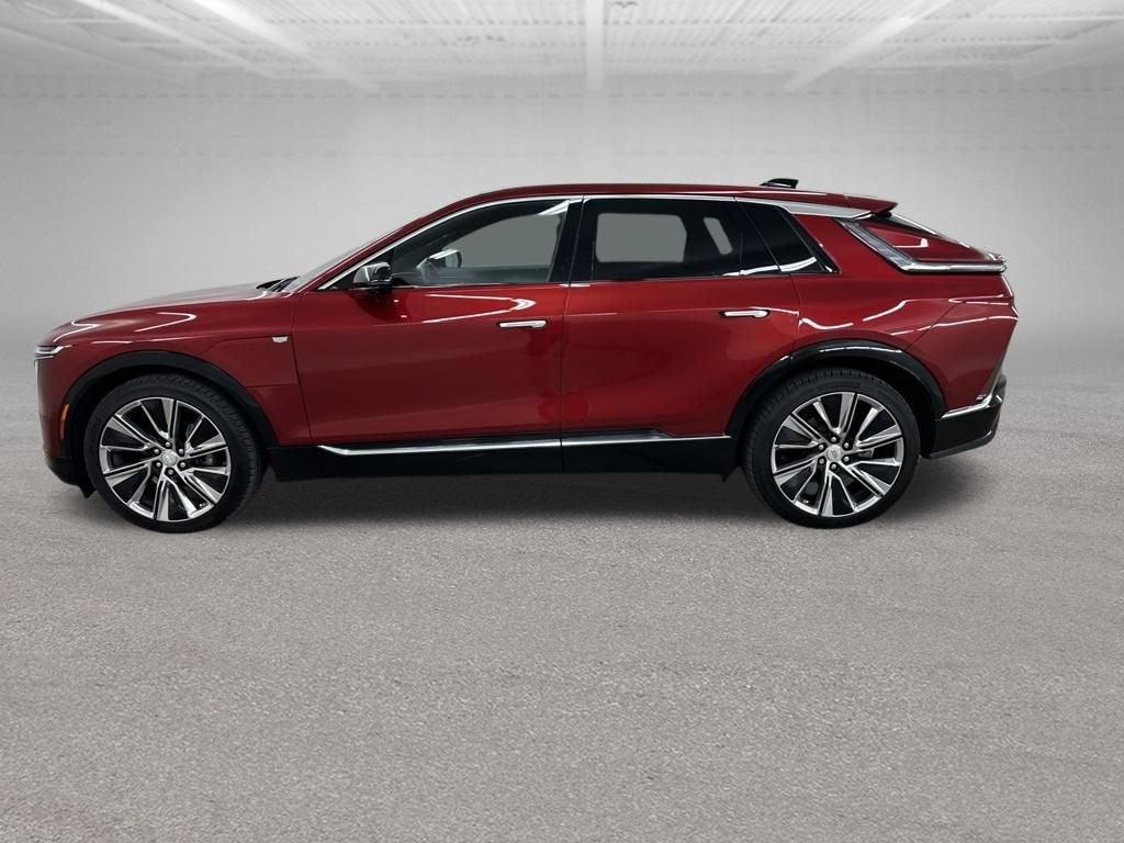 2025 Cadillac LYRIQ Luxury 3