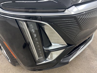 2025 Cadillac LYRIQ Luxury 3