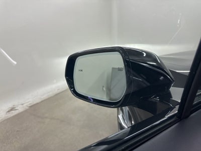 2025 Cadillac LYRIQ Luxury 3