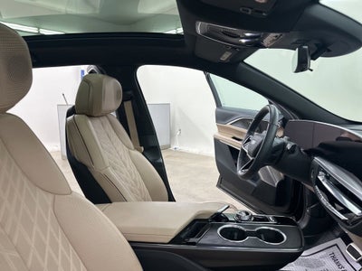 2025 Cadillac LYRIQ Luxury 3