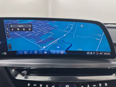 2025 Cadillac LYRIQ Luxury 3