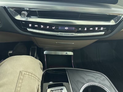 2025 Cadillac LYRIQ Luxury 3