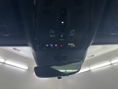 2025 Cadillac LYRIQ Luxury 3