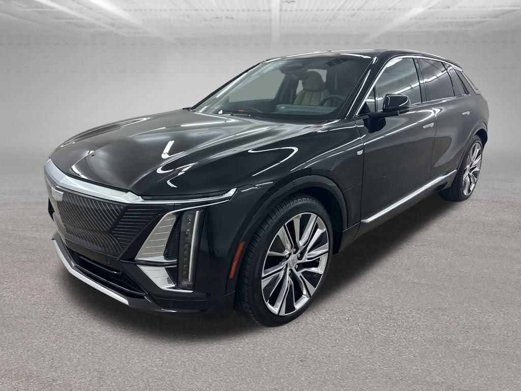 2025 Cadillac LYRIQ Luxury 3