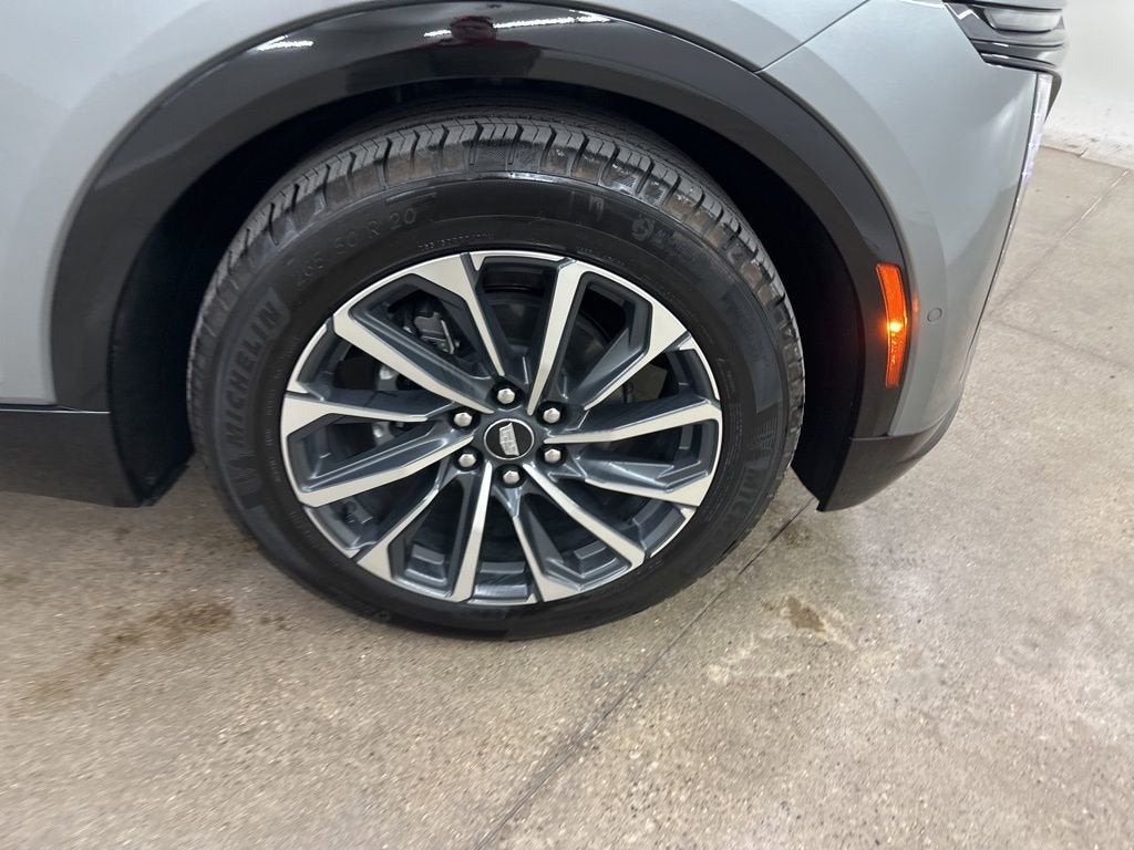 2025 Cadillac LYRIQ Sport 2