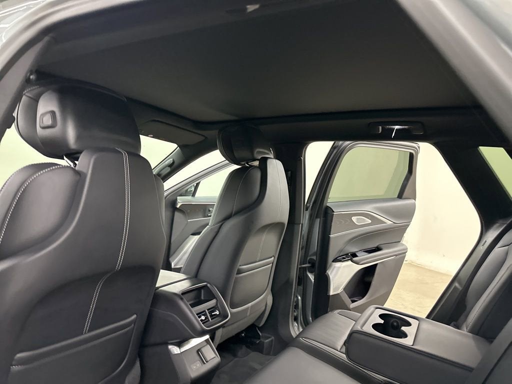 2025 Cadillac LYRIQ Sport 2