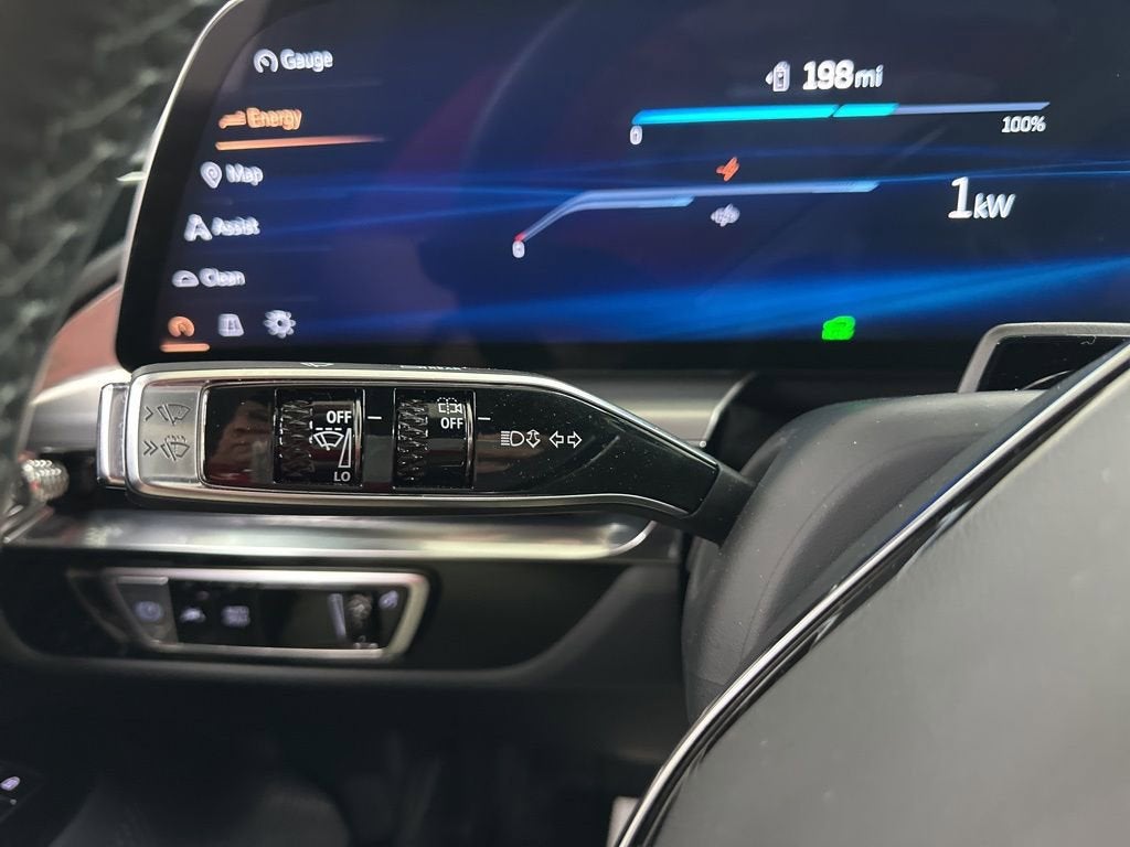 2025 Cadillac LYRIQ Sport 2