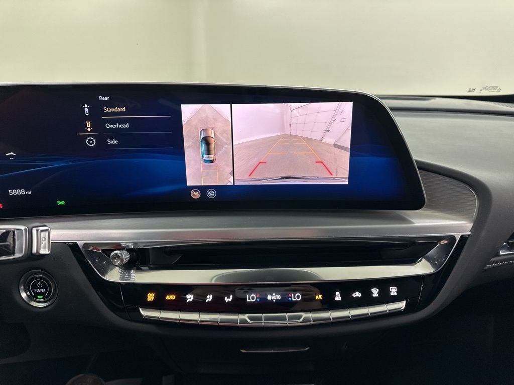 2025 Cadillac LYRIQ Sport 2