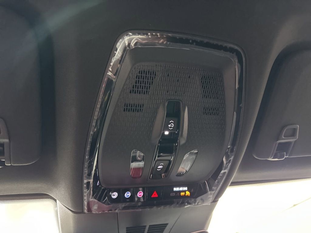 2025 Cadillac LYRIQ Sport 2