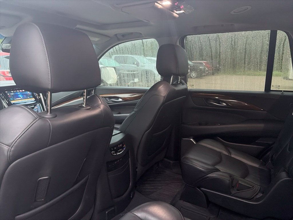 2019 Cadillac Escalade Luxury