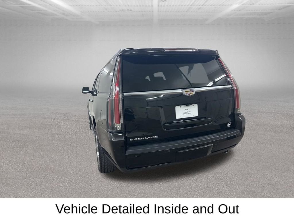 2018 Cadillac Escalade ESV Luxury