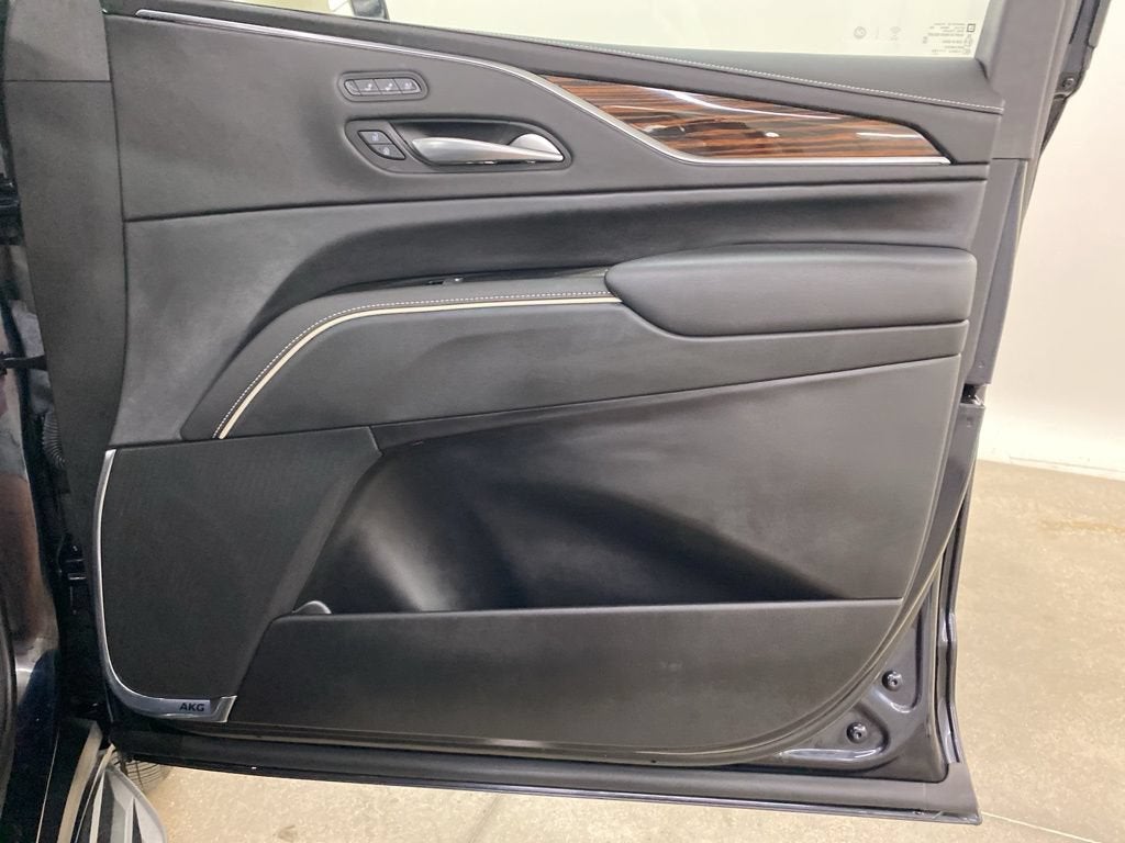 2023 Cadillac Escalade ESV Premium Luxury