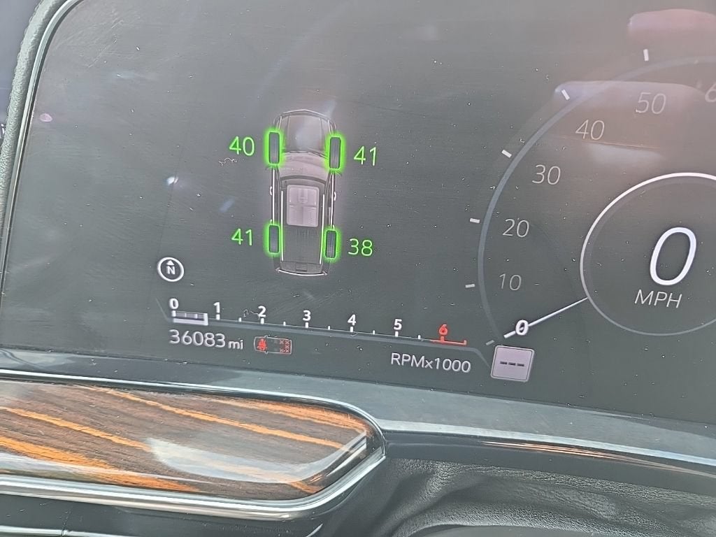 2023 Cadillac Escalade ESV Premium Luxury