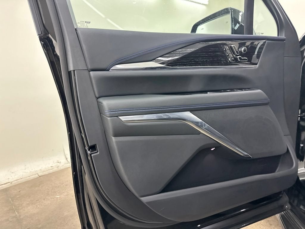 2026 Cadillac ESCALADE IQ Sport