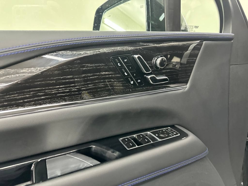 2026 Cadillac ESCALADE IQ Sport