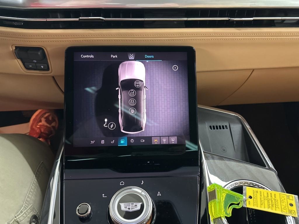 2025 Cadillac ESCALADE IQ Sport 2