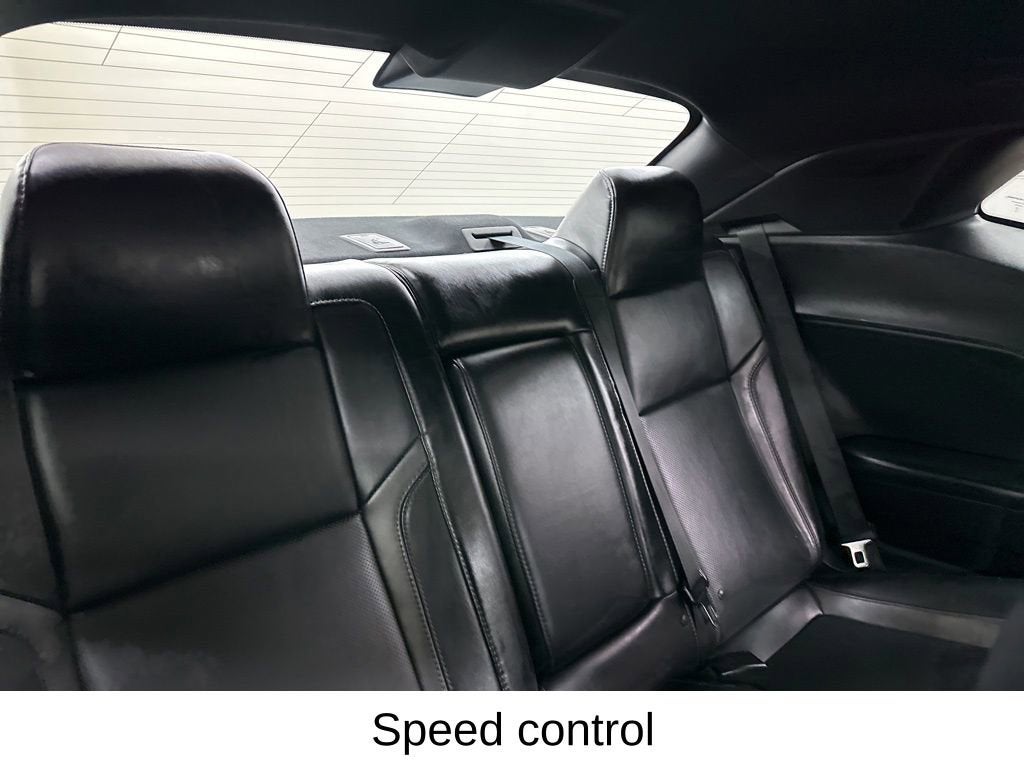 2015 Dodge Challenger SXT Plus