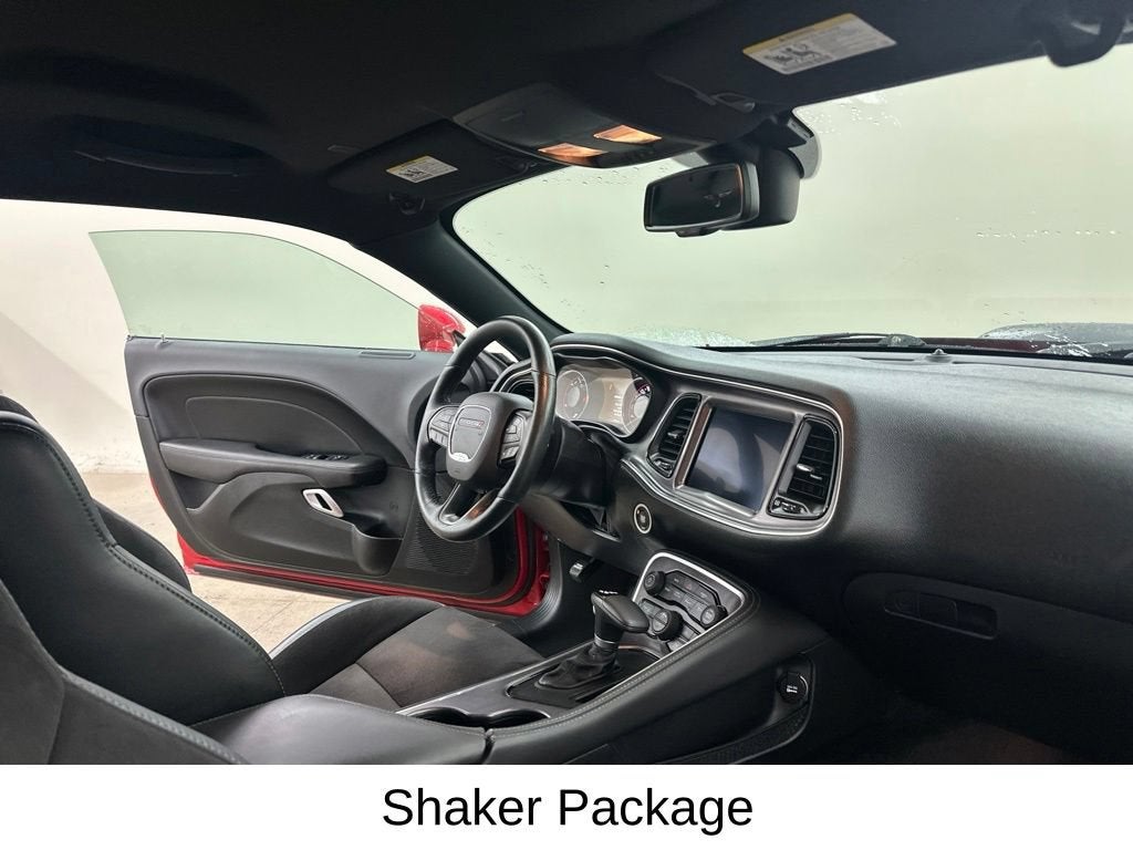 2017 Dodge Challenger 392 Hemi Scat Pack Shaker