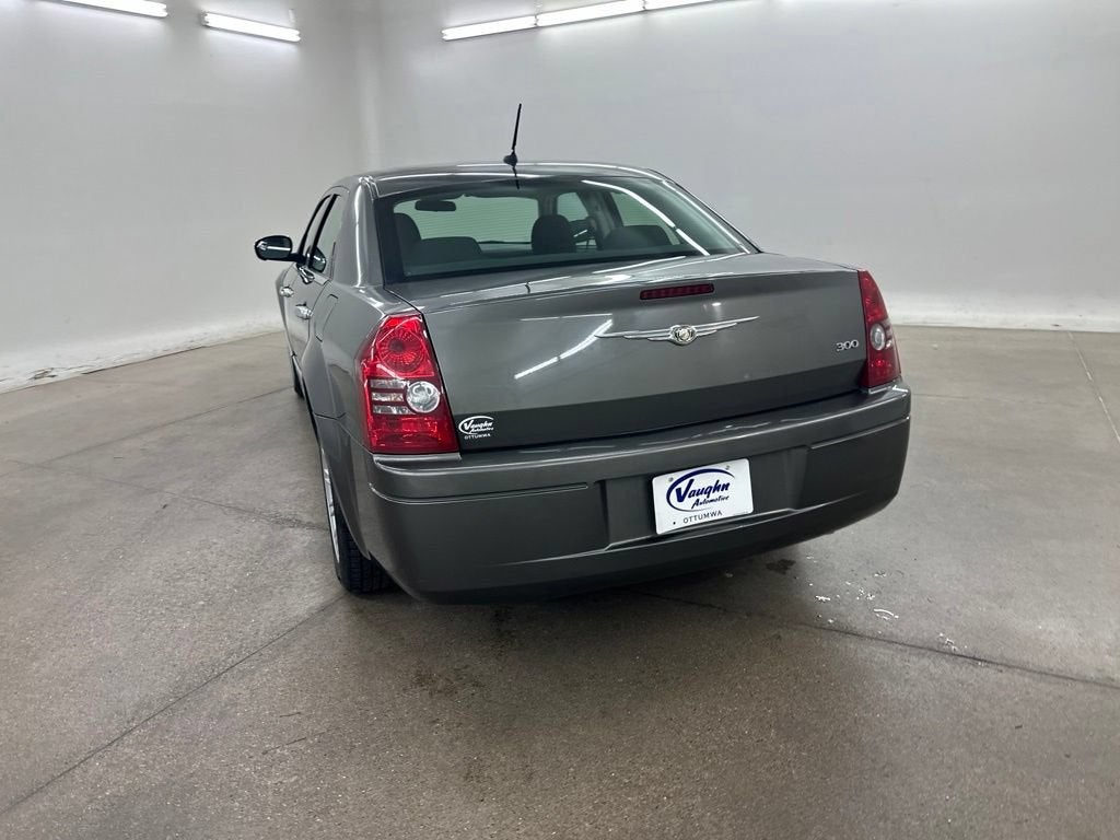 2008 Chrysler 300 LX