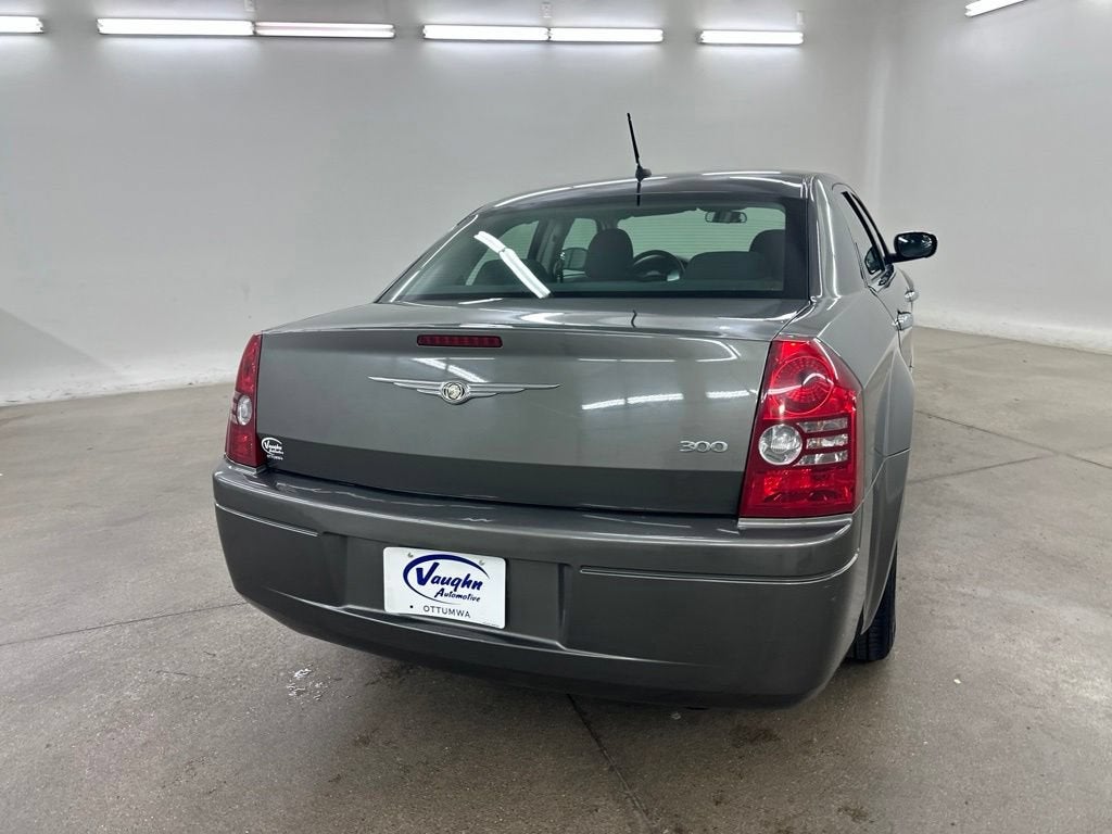 2008 Chrysler 300 LX