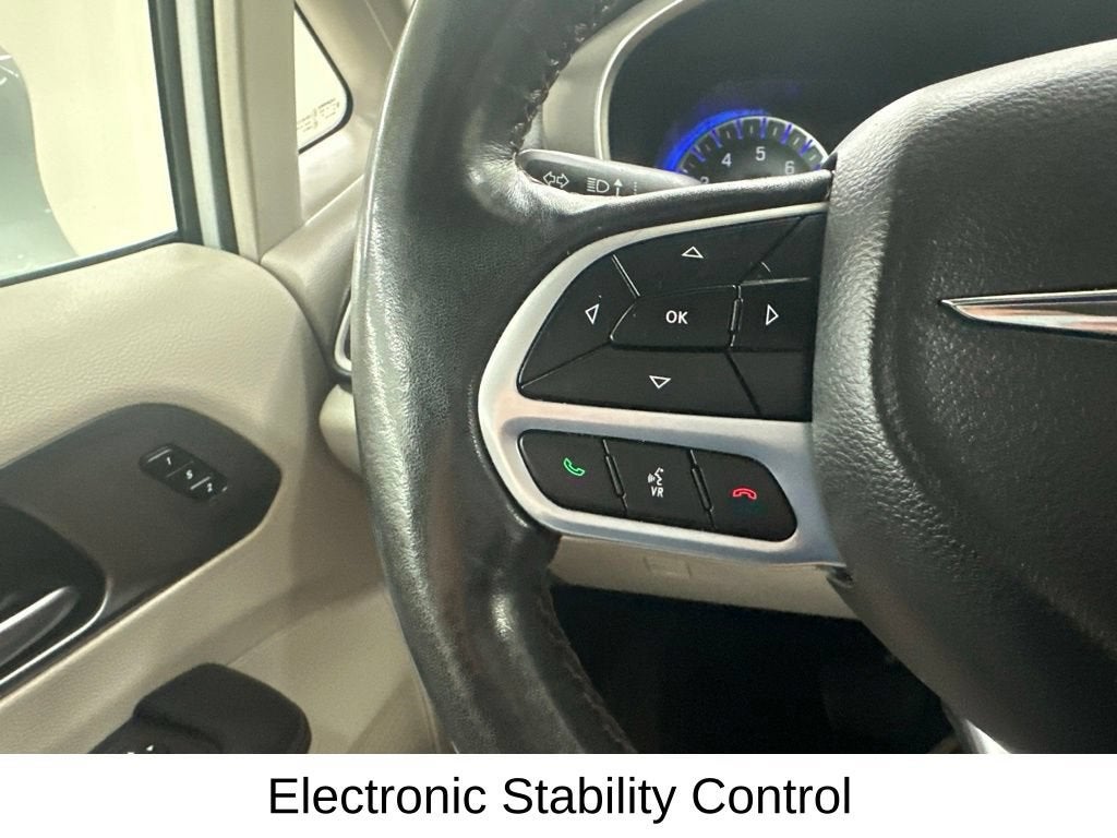 2020 Chrysler Pacifica Touring L
