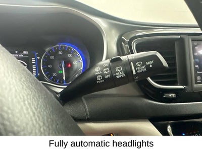 2020 Chrysler Pacifica Touring L