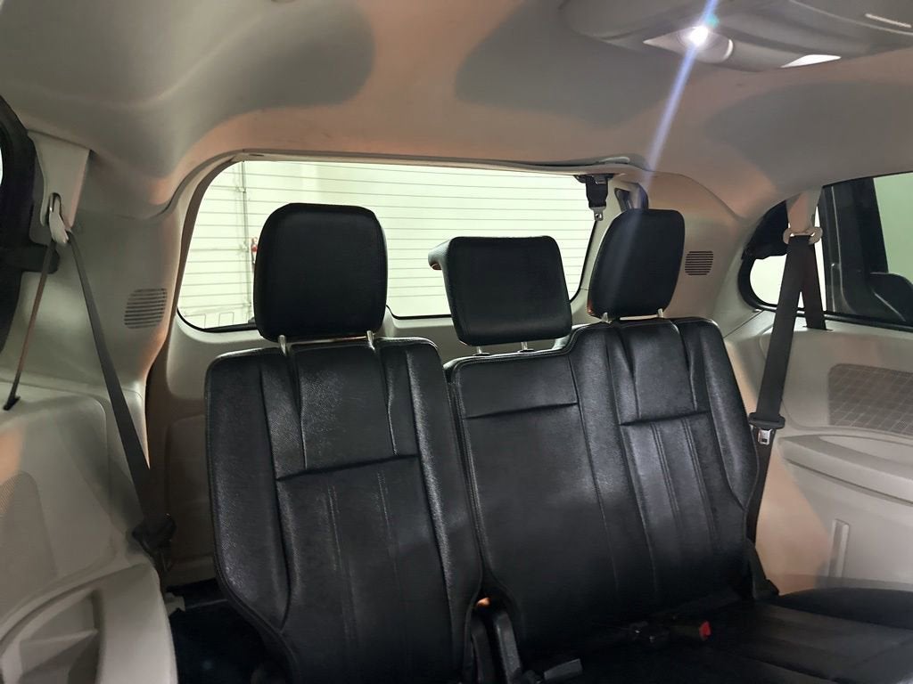 2016 Chrysler Town & Country Touring