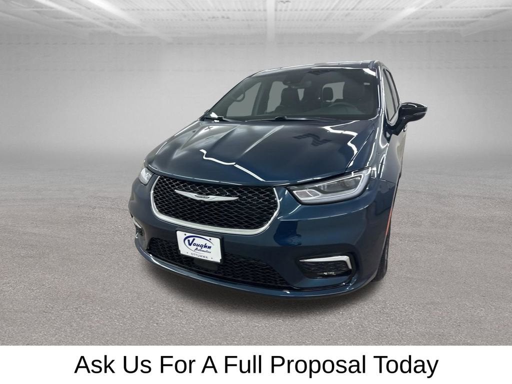 2025 Chrysler Pacifica Select