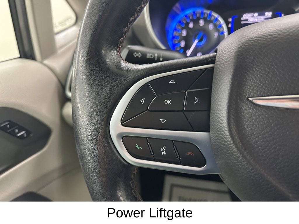 2020 Chrysler Pacifica Touring L