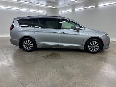 2020 Chrysler Pacifica Touring L Plus