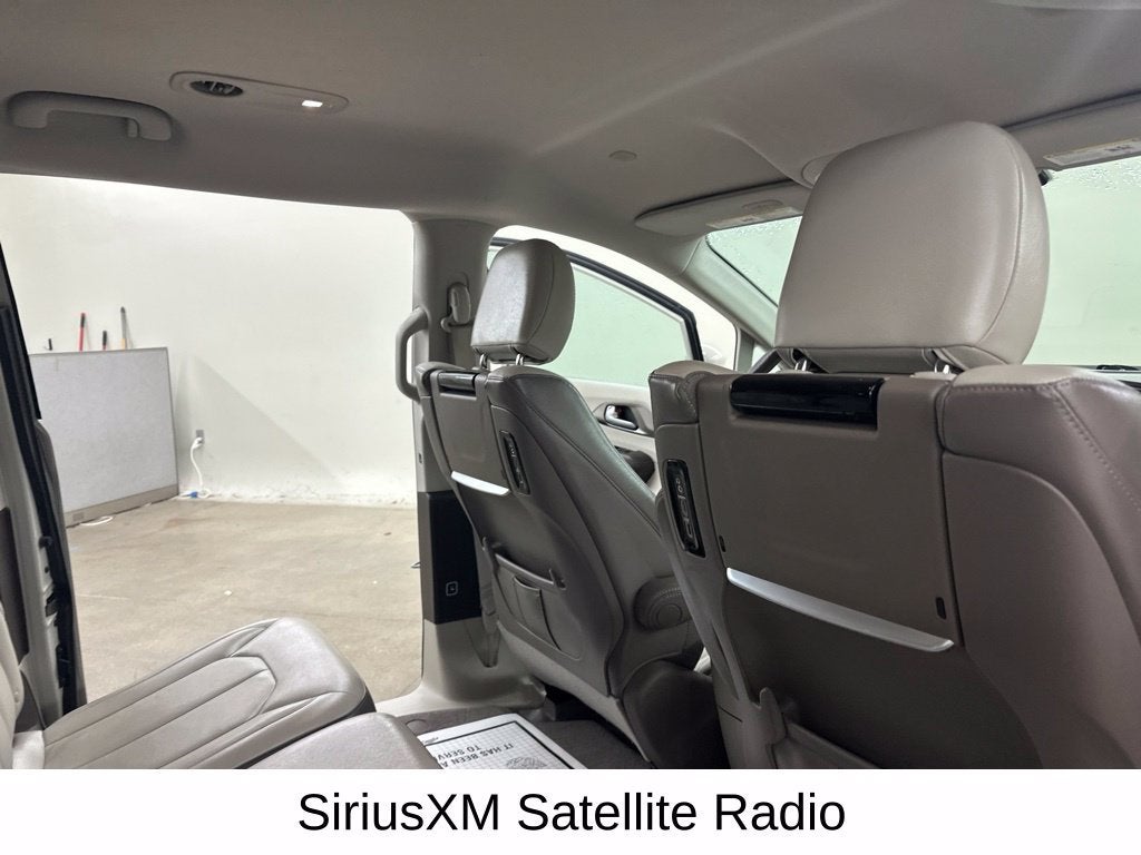 2017 Chrysler Pacifica Touring-L Plus