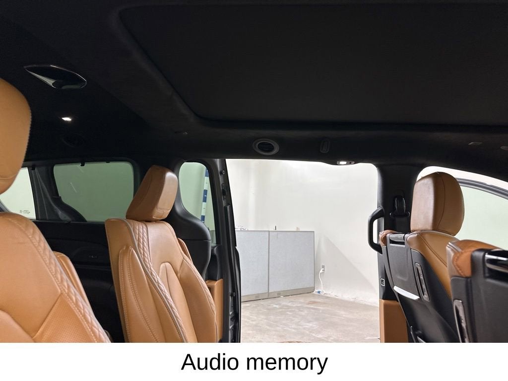 2023 Chrysler Pacifica Pinnacle