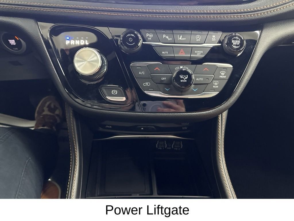 2023 Chrysler Pacifica Pinnacle