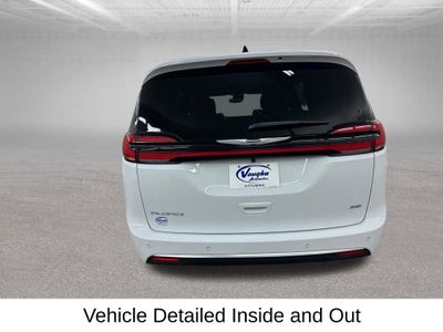 2026 Chrysler Pacifica Pinnacle