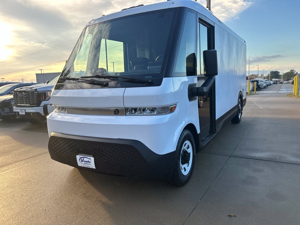 2024 BrightDrop Zevo 600 EJY