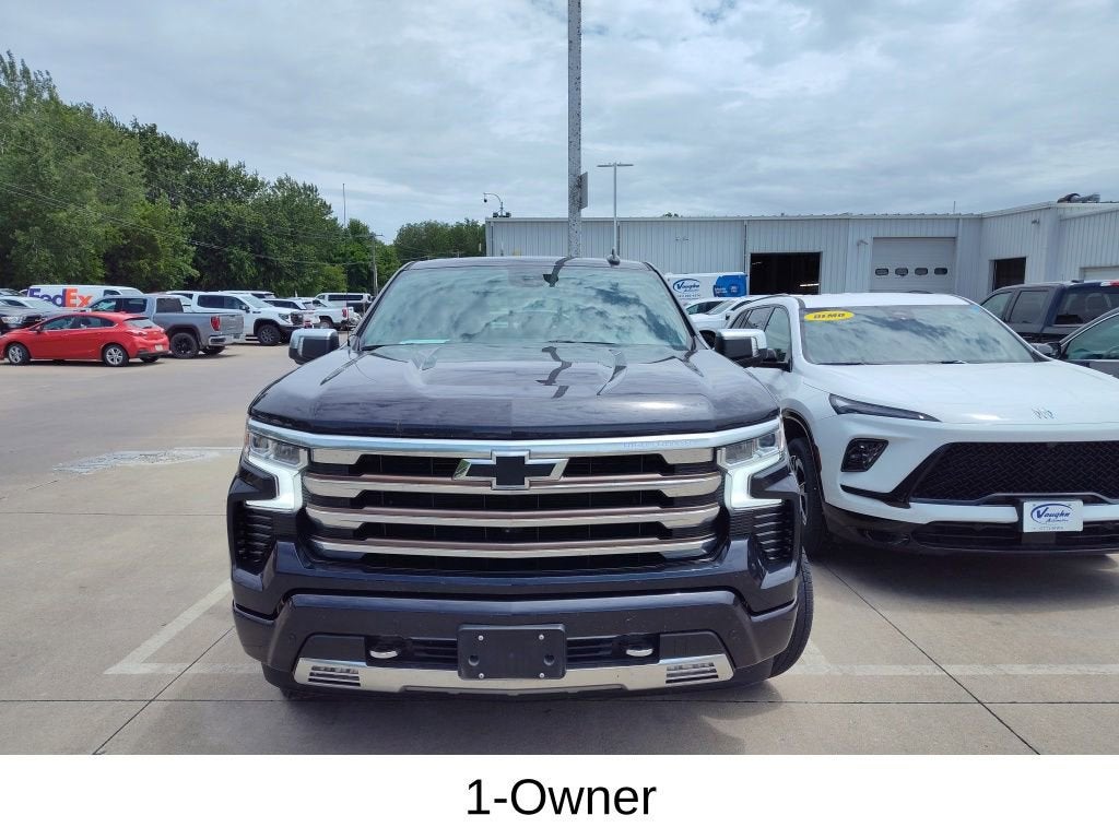 2022 Chevrolet Silverado 1500 High Country