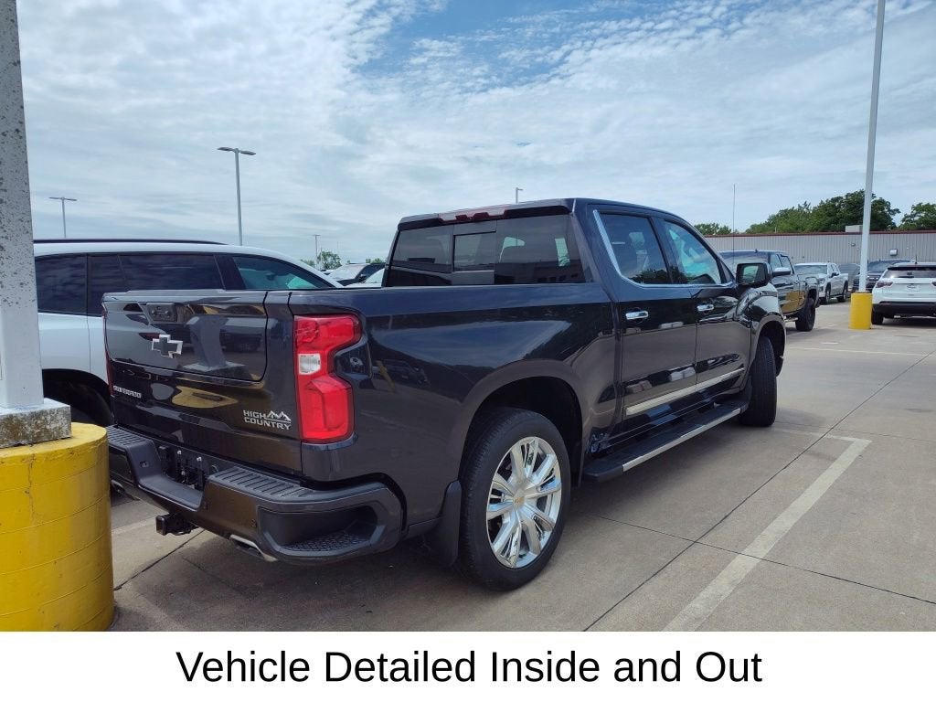 2022 Chevrolet Silverado 1500 High Country