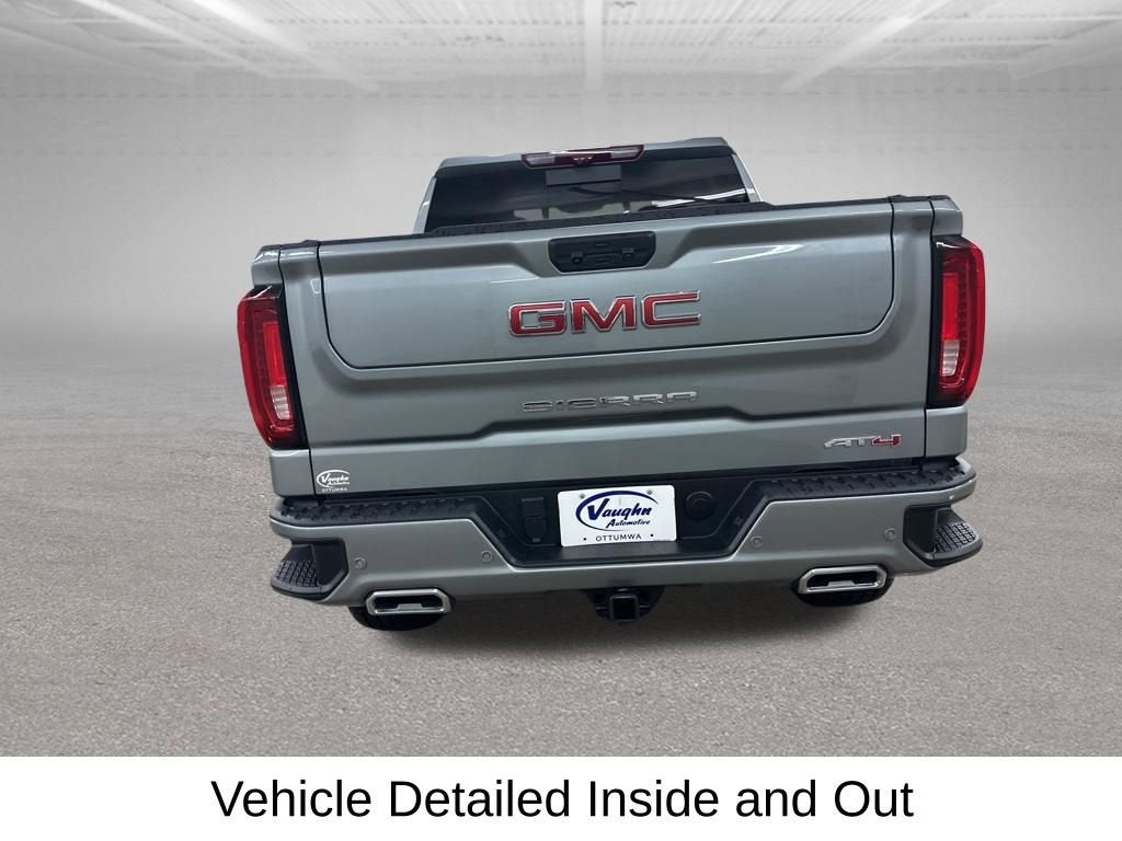 2025 GMC Sierra 1500 AT4