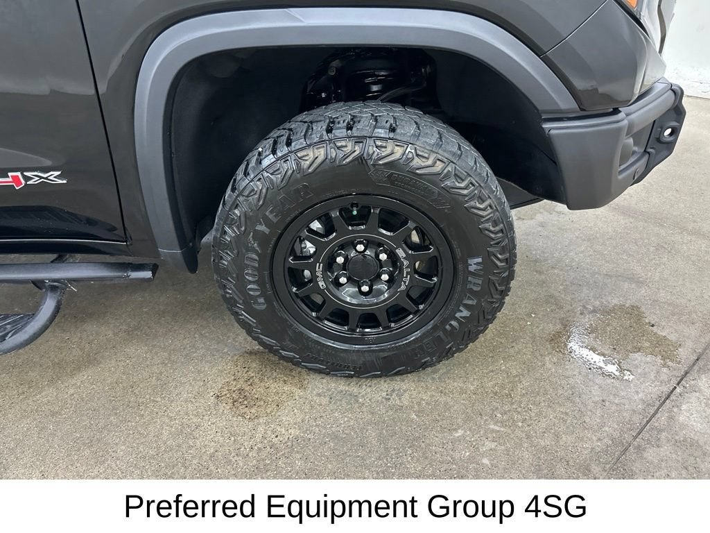 2023 GMC Sierra 1500 AT4X