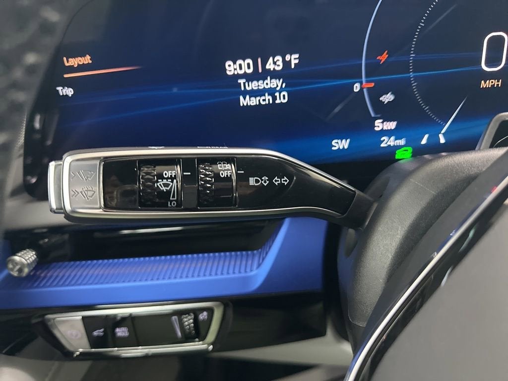 2026 Cadillac OPTIQ Luxury