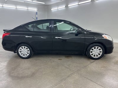 2014 Nissan Versa SV