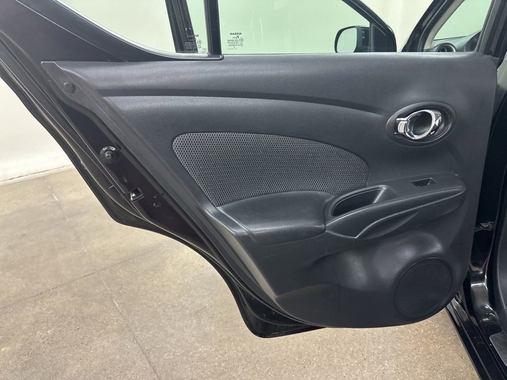 2014 Nissan Versa SV