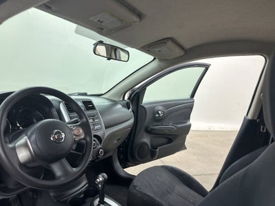 2014 Nissan Versa SV
