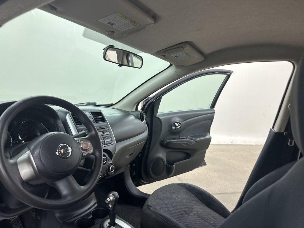2014 Nissan Versa SV